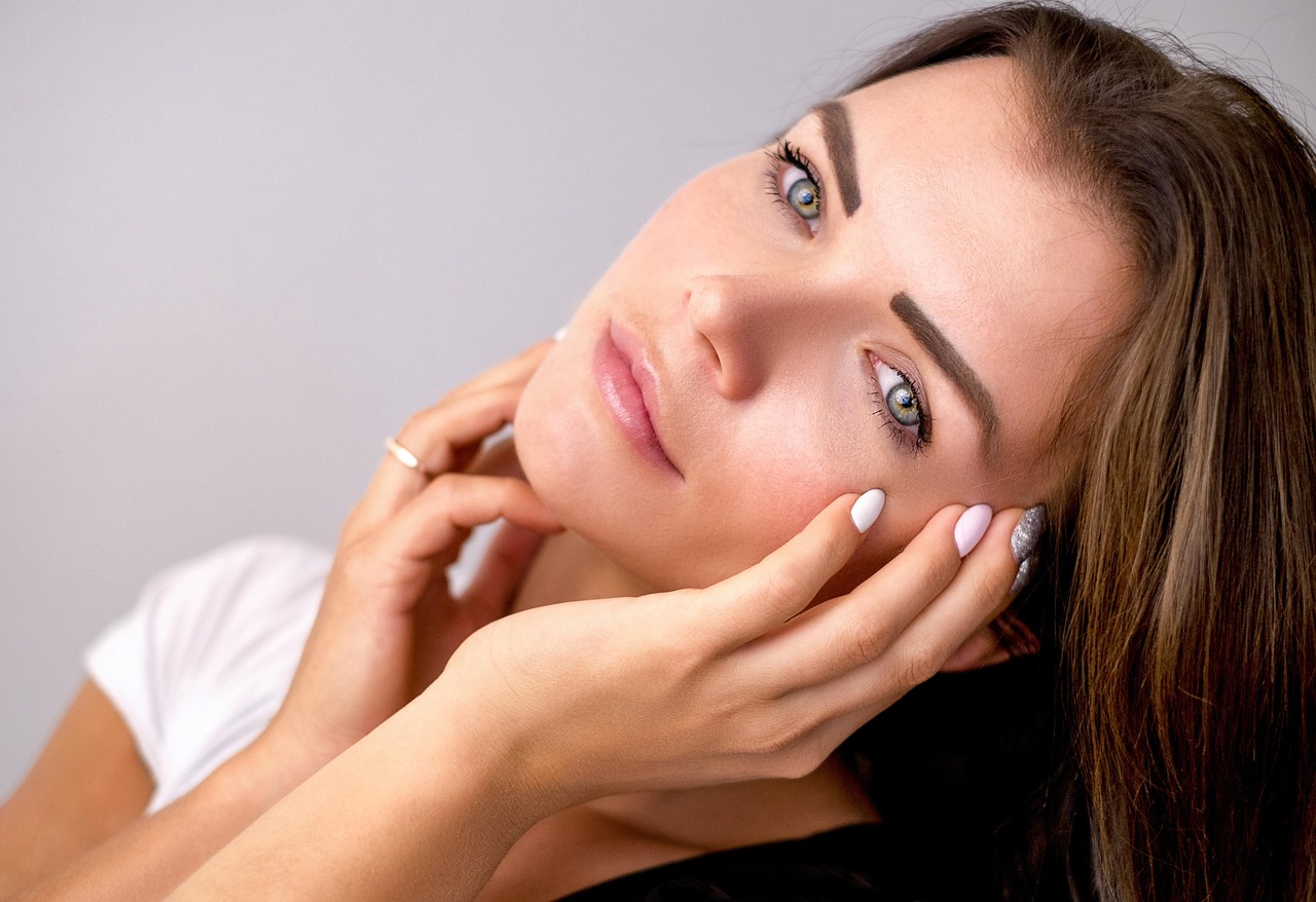 Tips Merawat Rambut Sehat dan Berkilau
