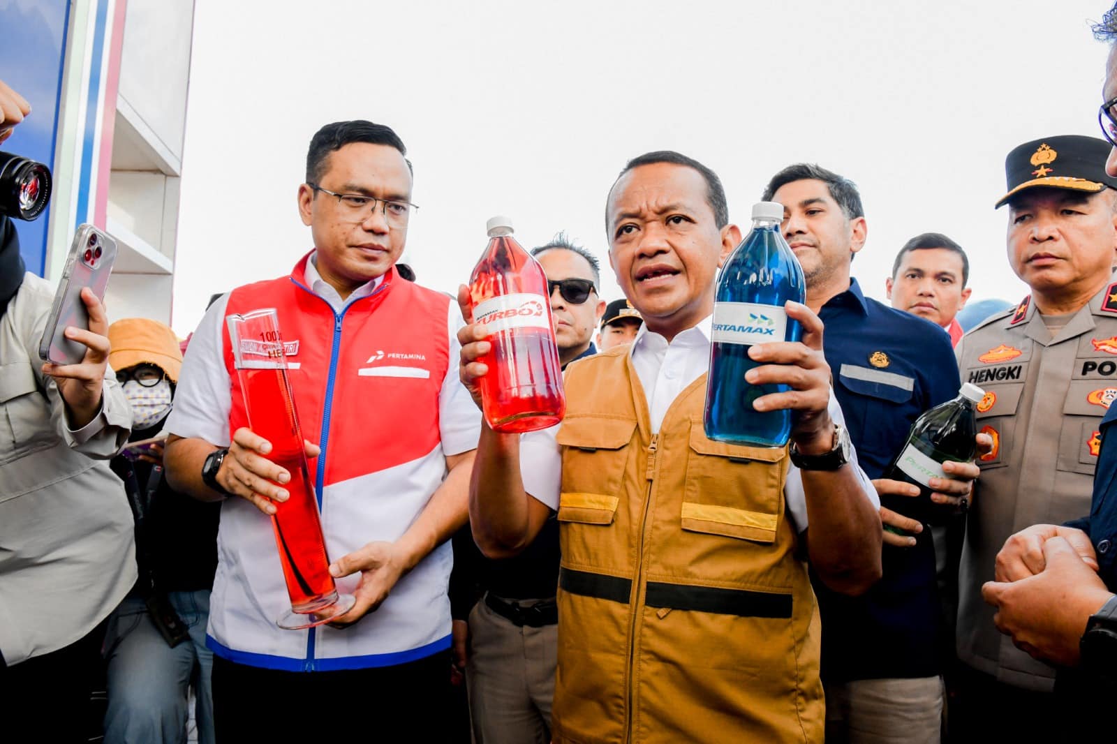Pimpin Langsung Uji Kualitas BBM, Menteri Bahlil Pastikan Kualitas BBM Terjamin Jelang Idul Fitri
