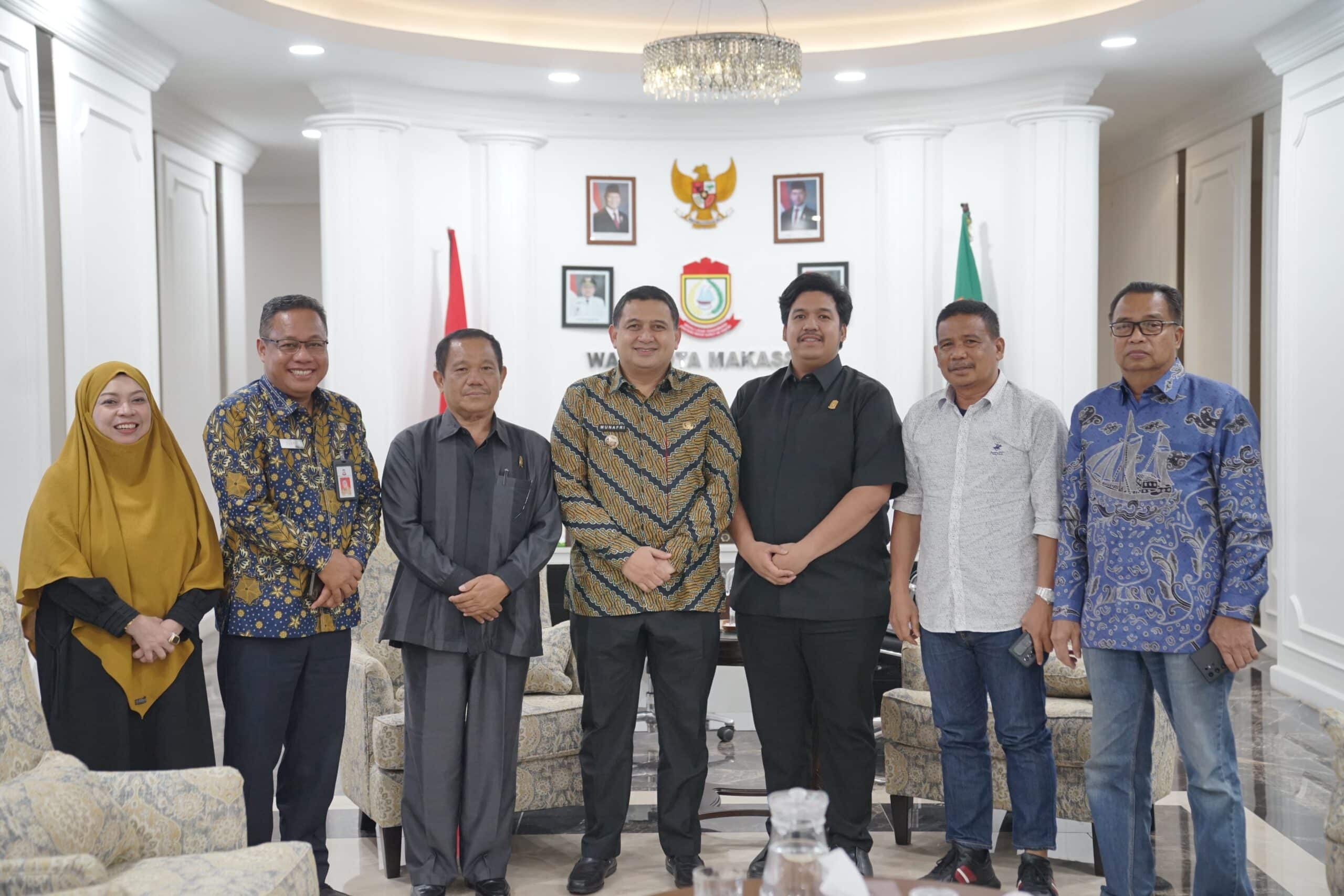 Komitmen Kawal Pemkot Makassar Percepat Realisasi Program, Fraksi API Temui Wali Kota Munafri