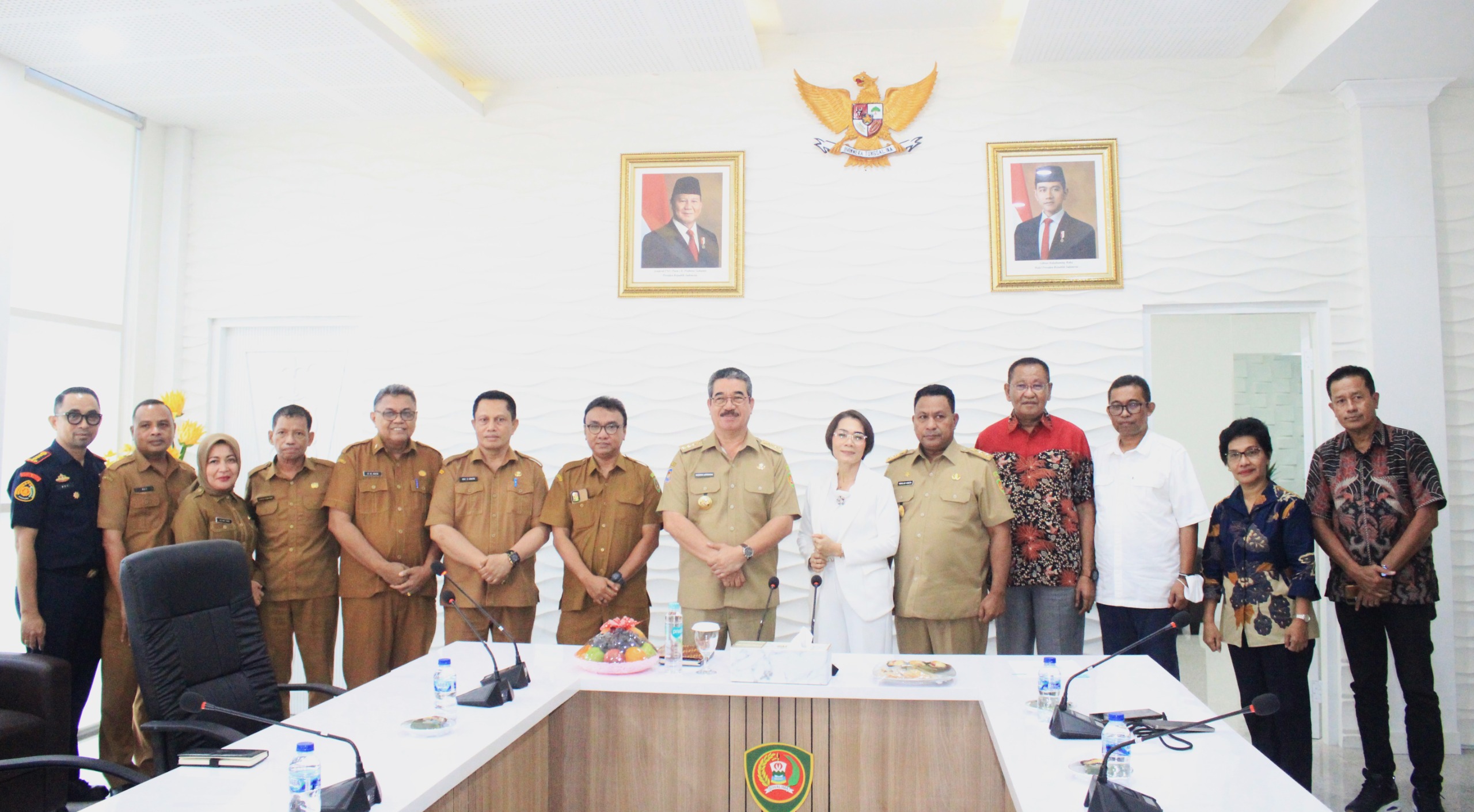 JADIKAN MALUKU PUSAT BUDIDAYA RUMPUT LAUT SKALA GLOBAL, GUBERNUR TANDATANGANI MoU DENGAN YSIT