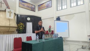 KOMINFO AMBON GANDENG FISIP UNPATTI , SOSIALISASI LITERASI DIGITAL DI JEMAAT SUMBER KASIH