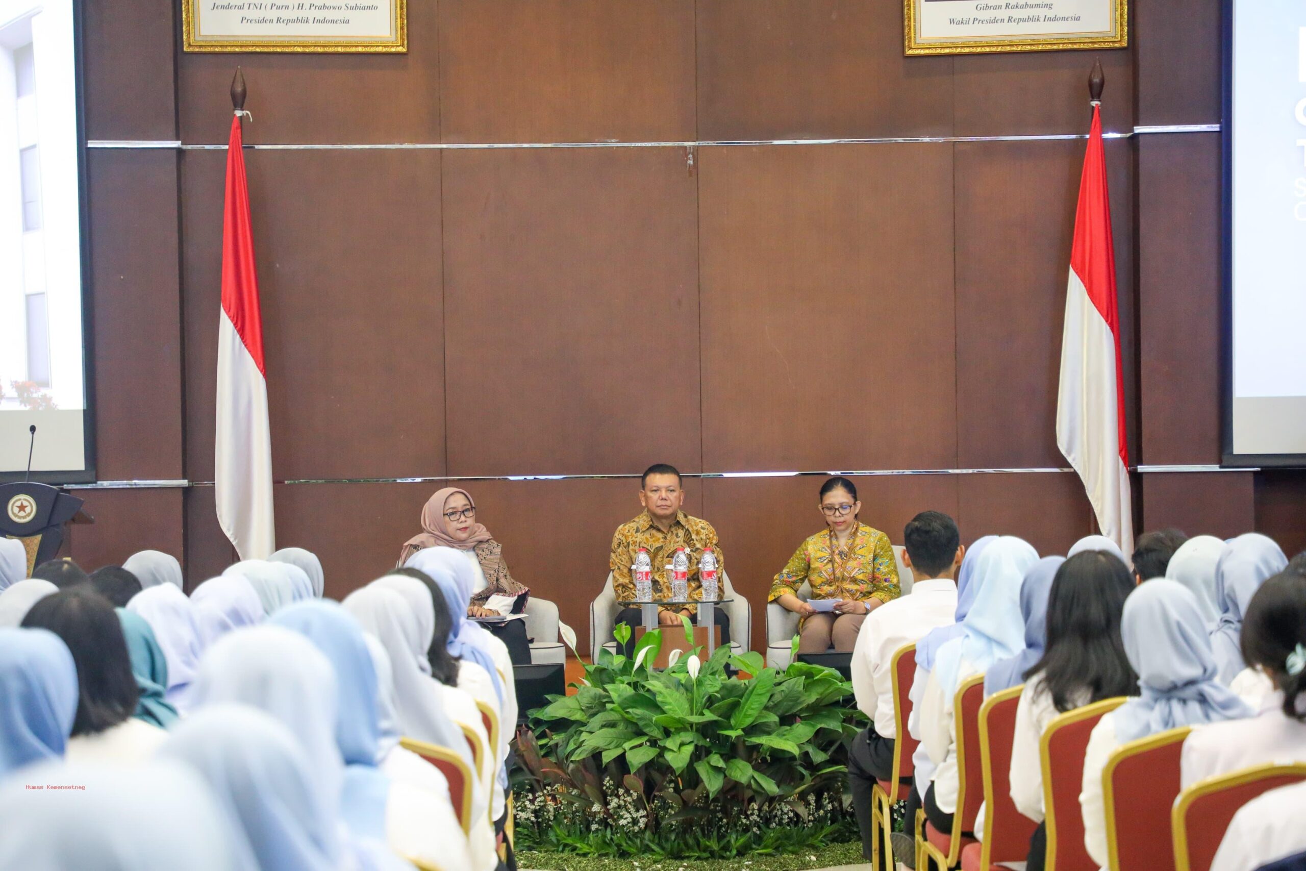 Wamensesneg Resmi Buka Program PKDT CPNS Kemensetneg Tahun 2025 | Sekretariat Negara