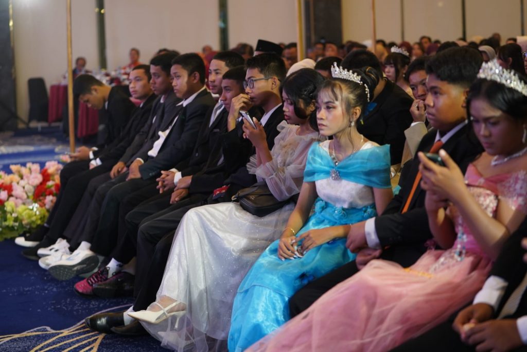 Prom Night Kelas IX Angkatan 16 SMP Negeri Model Terpadu Madani