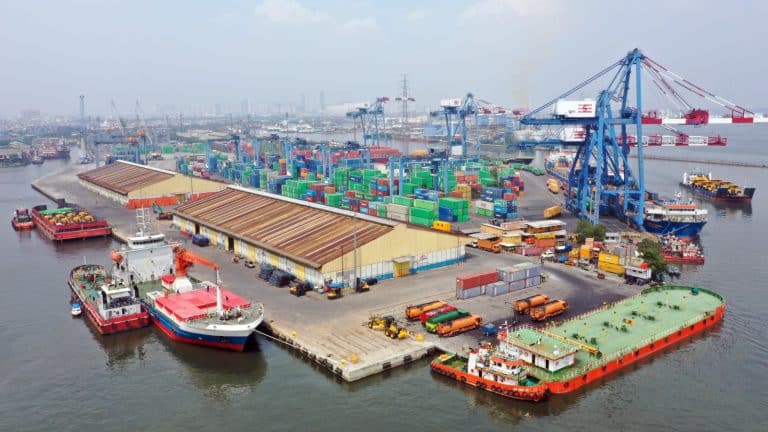 Pelindo Petikemas Kawal Pertumbuhan Kinerja 2025 Pelindo Petikemas Kawal Pertumbuhan Kinerja 2025