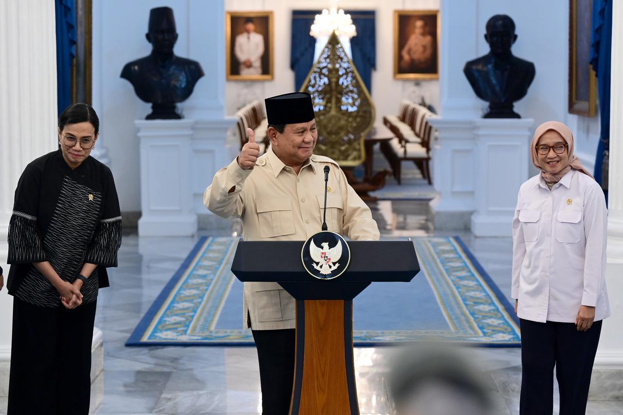 Presiden Prabowo Umumkan Pemberian THR dan Gaji ke-13 bagi 9,4 Juta Aparatur Negara | Sekretariat Negara