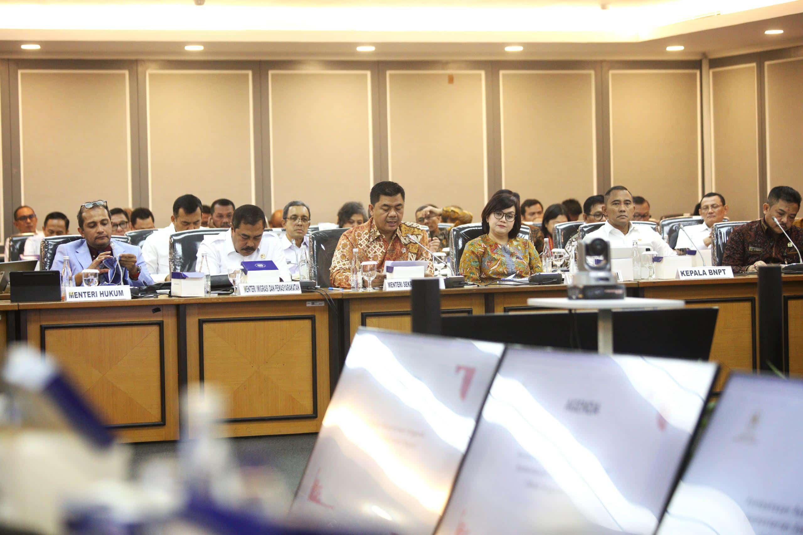 Kemensetneg Hadiri Rapat Kerja dan Rapat Dengar Pendapat dengan Komisi XIII DPR RI | Sekretariat Negara