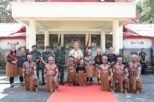 Menhan Sjafrie Apresiasi Budaya Papua dalam Kunjungan ke Rindam XVII/Cenderawasih