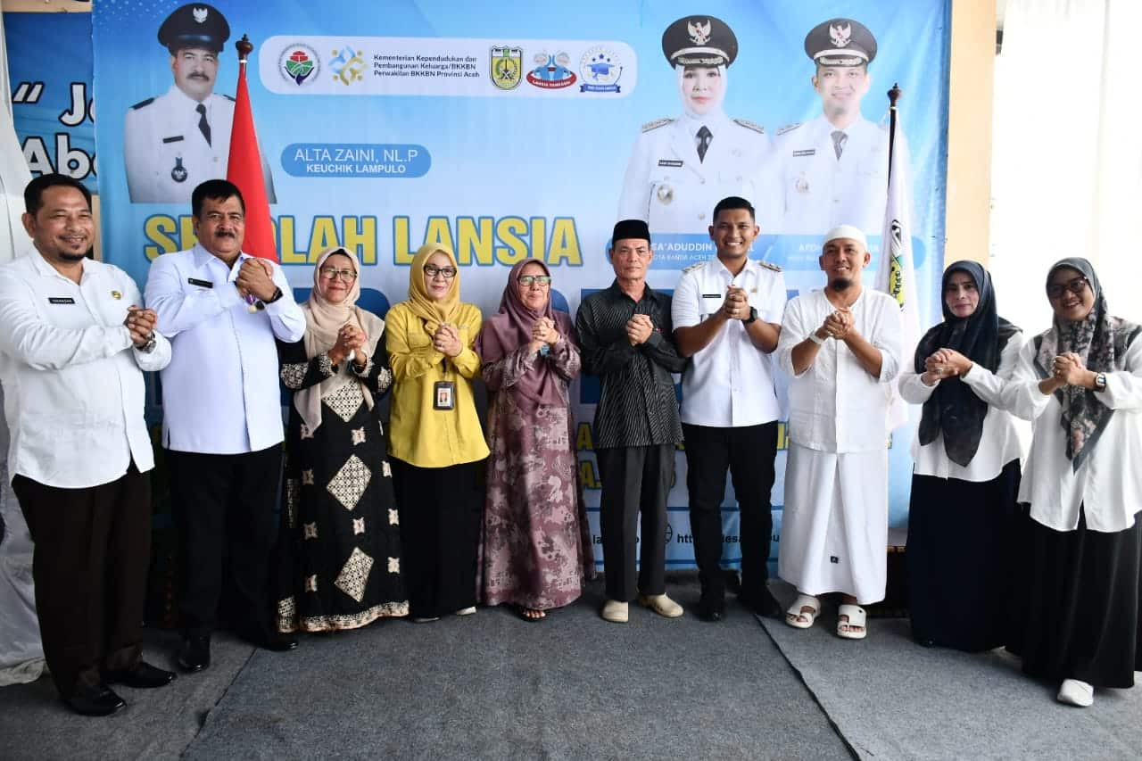 Diresmikan Wakil Wali Kota, Gampong Lampulo Kini Miliki Sekolah Lansia