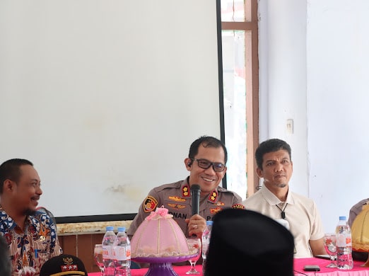 Kunjungi Kecamatan Terjauh, Kapolres Selayar Silaturahmi Dengan Tripika, Para Kades dan Tokoh Masyarakat