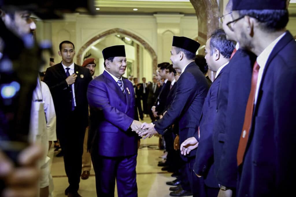 Masyarakat Indonesia di Qatar Sambut Kedatangan Presiden Prabowo