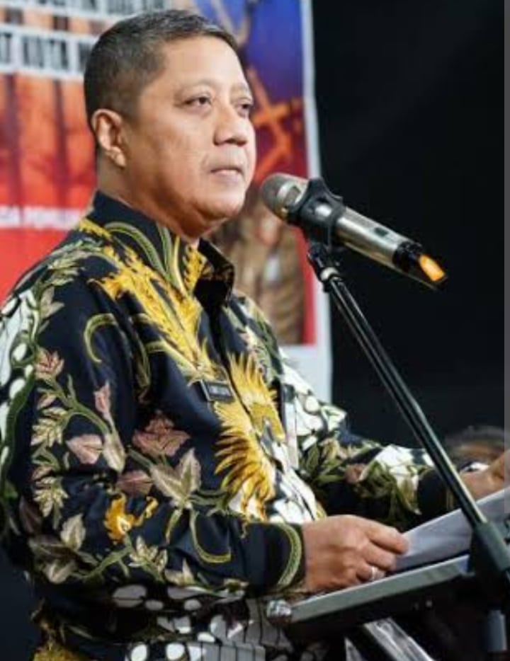 Disdik Makassar Larang Perpisahaan Diluar, Andi Bukti Djufrie: “Stop Wisuda Mahal, SMP 48 Jadi Teladan