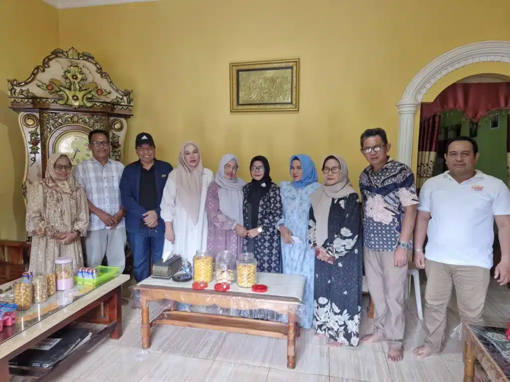 Wabup Selayar Silaturahim Bersama Keluarga Besar Mursalim di Desa Gunturu