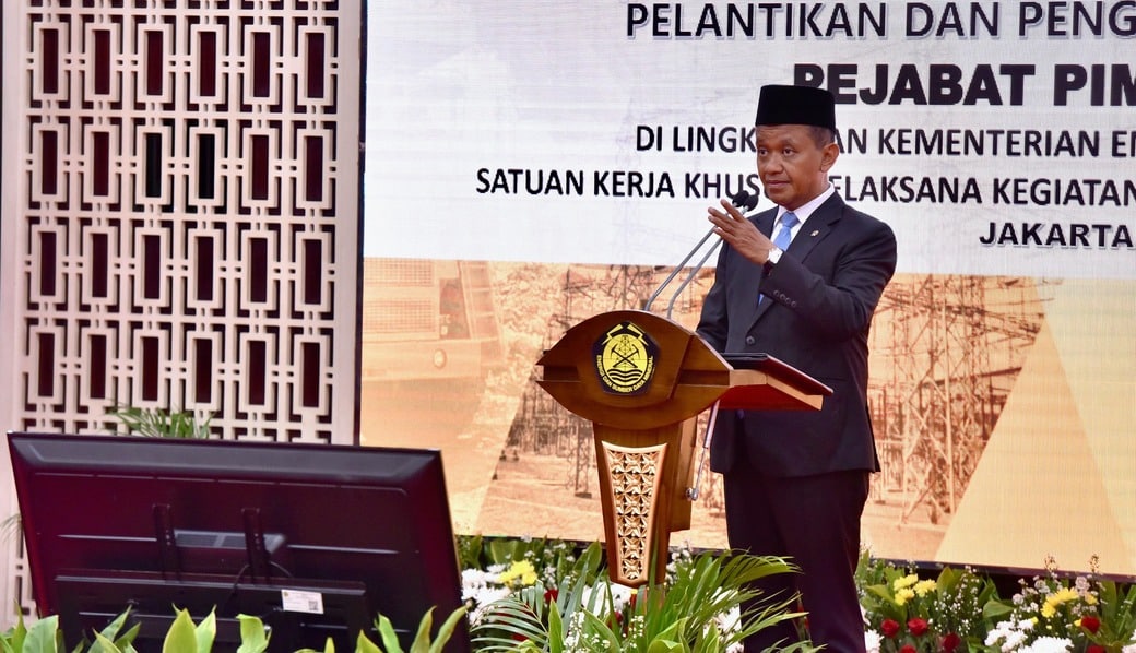 Lantik Pejabat Tinggi Pratama, Menteri Bahlil Ingatkan Perkembangan Berubah Sangat Cepat