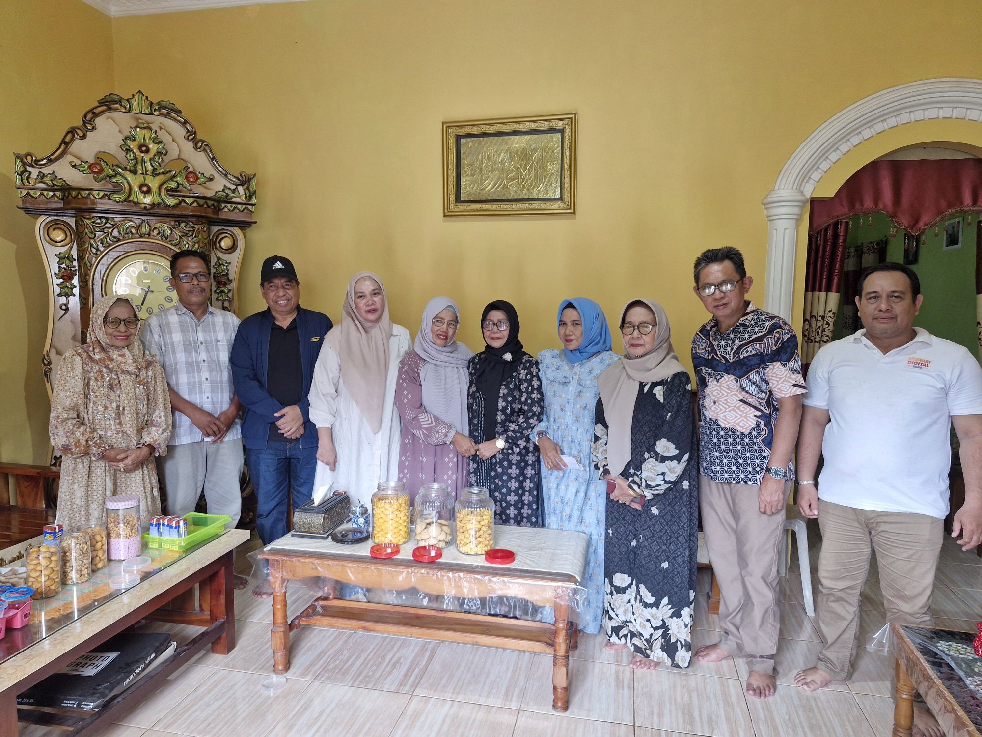 Rayakan ID, Wabup Selayar Silaturahim Bersama Keluarga Besar Mursalim di Desa Gunturu