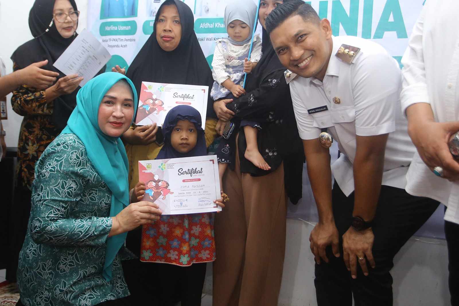 Semarak PIN di Beurawe: Wawako Banda Aceh dan Ketua TP PKK Aceh Dukung Kesehatan Anak