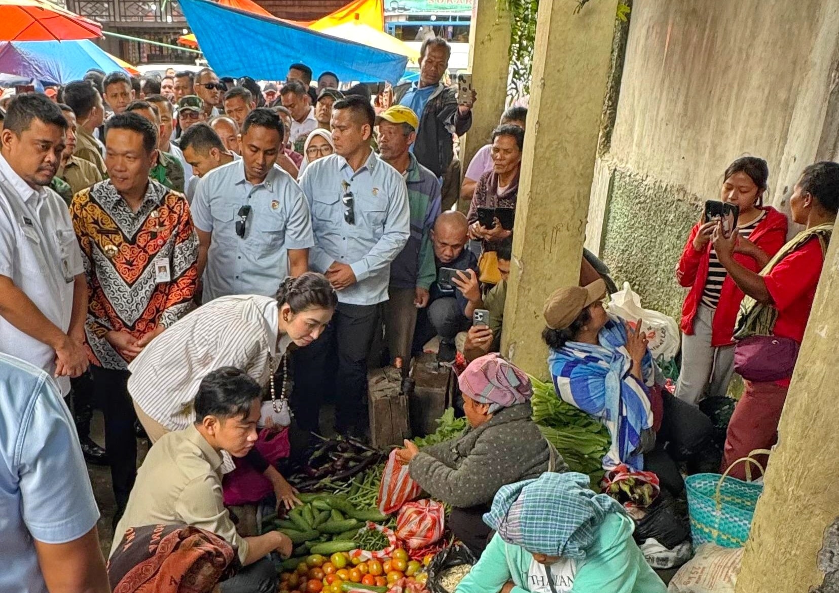 Bobby Nasution Dampingi Wapres RI Tinjau Puskesmas dan Pasar, Pastikan Pemeratan Kesehatan Hingga Pelosok