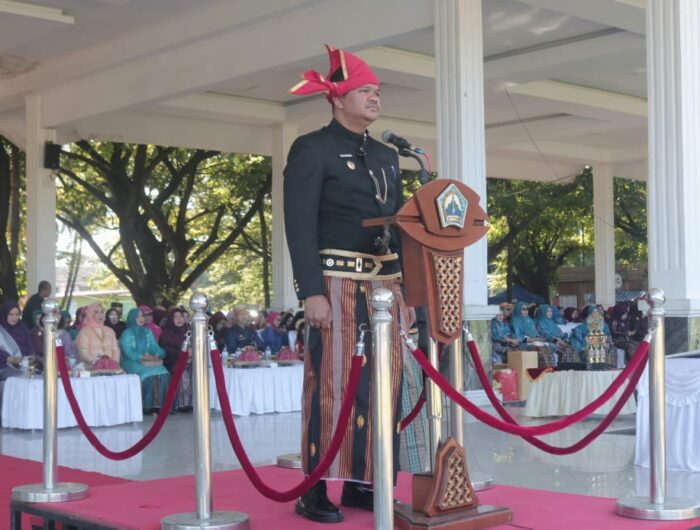 HARDIKNAS, Bupati Bantaeng Tekankan Pentingnya Dedikasi Tenaga Pendidik