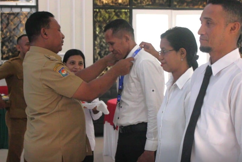 WAGUB BUKA KEGIATAN PELATIHAN MULTIMEDIA & PELATIHAN GURU PENDIDIKAN AGAMA ISLAM DAN KRISTEN