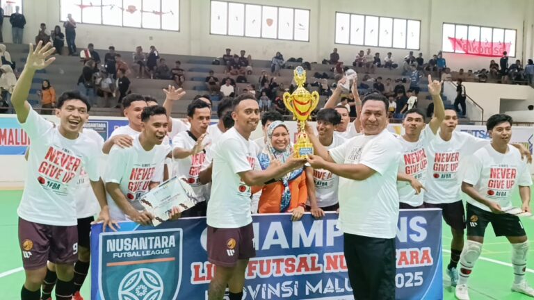 WAGUB TUTUP KOMPETISI LIGA FUTSAL NUSANTARA, AMBON NAGA FC JADI JUARA 1 WAGUB TUTUP KOMPETISI LIGA FUTSAL NUSANTARA, AMBON NAGA FC JADI JUARA 1