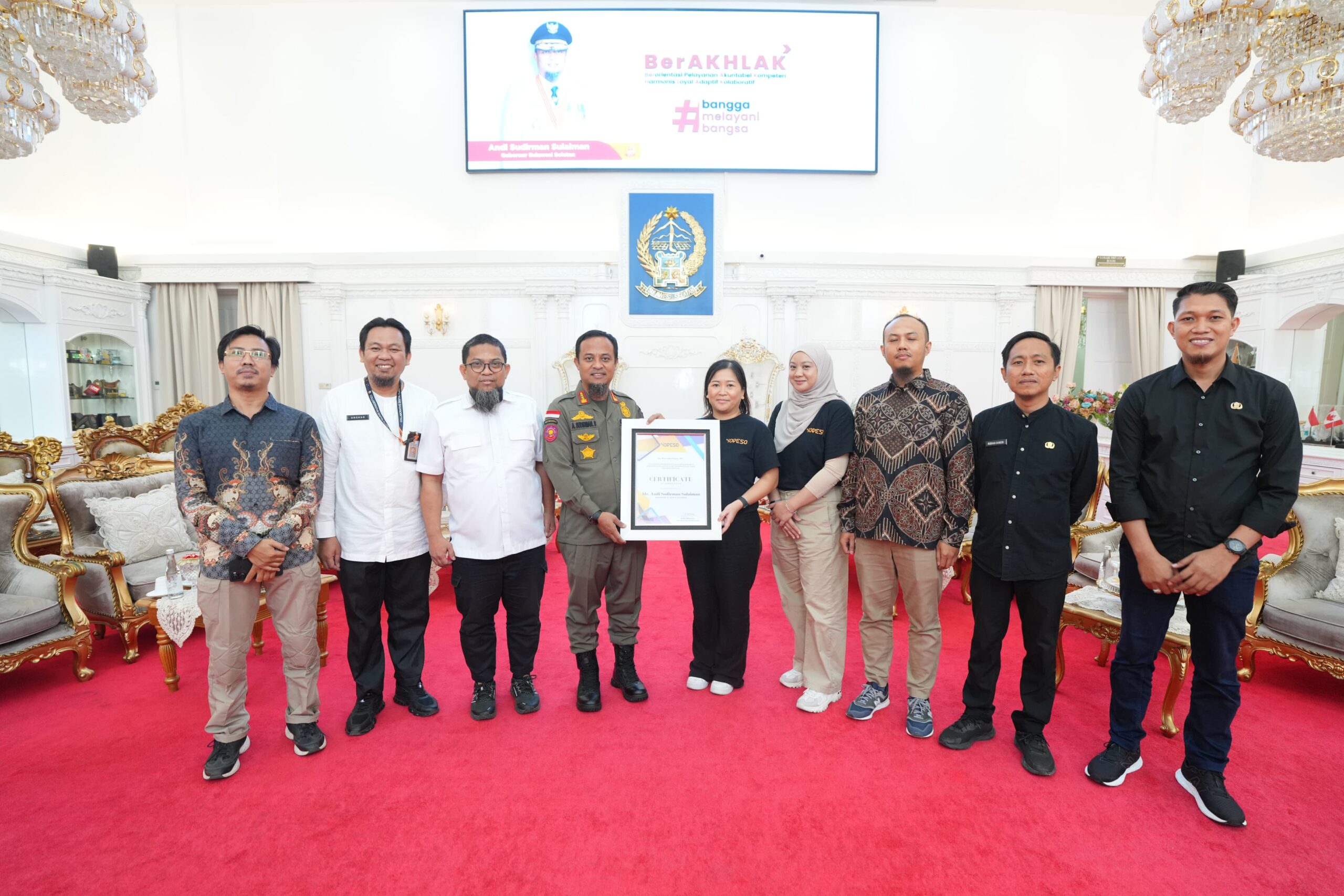 Gubernur Sulsel Terima Penghargaan dari Yopeso Malaysia atas Dukungan Transformasi Digital Pendidikan