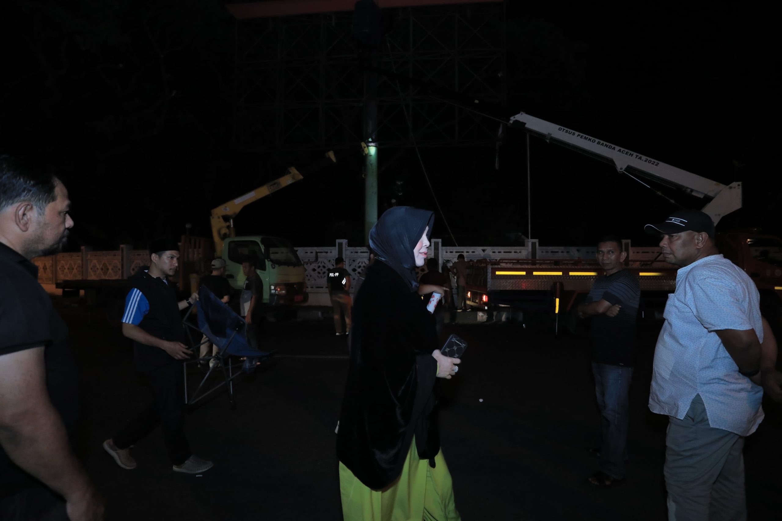 Illiza Kembali Pimpin Operasi Penertiban Baliho Ilegal