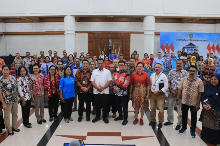 WAGUB MALUKU : PENSIUN BUKAN AKHIR PRODUKTIVITAS WAGUB MALUKU : PENSIUN BUKAN AKHIR PRODUKTIVITAS