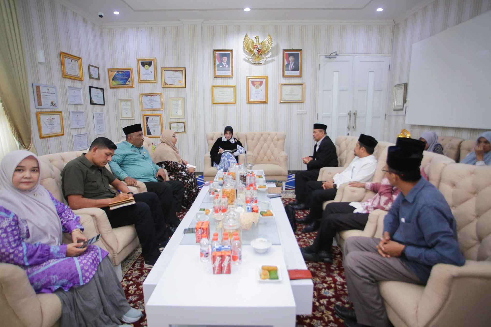 Illiza dan Kemenag Bahas Kolaborasi Penguatan Program Keagamaan dan Haji 2025