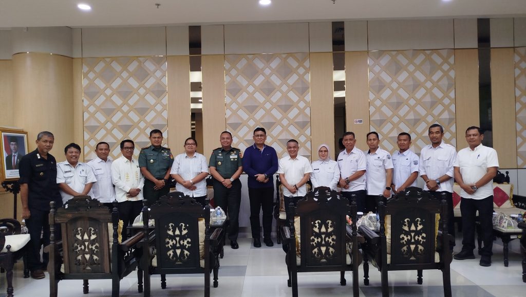 Wali Kota Hadianto Sambut Kedatangan Rombongan KSP untuk Monev Rehab Rekon Bencana dan Pengelolaan Cagar Budaya