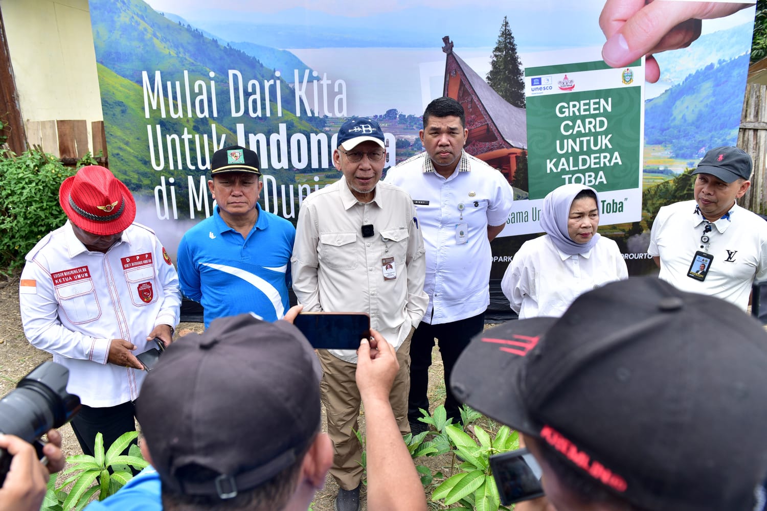 Gerakan Bersama untuk Kaldera Toba, Tanam Pohon Serentak Digelar di Tujuh Kabupaten Sekawasan Danau Toba