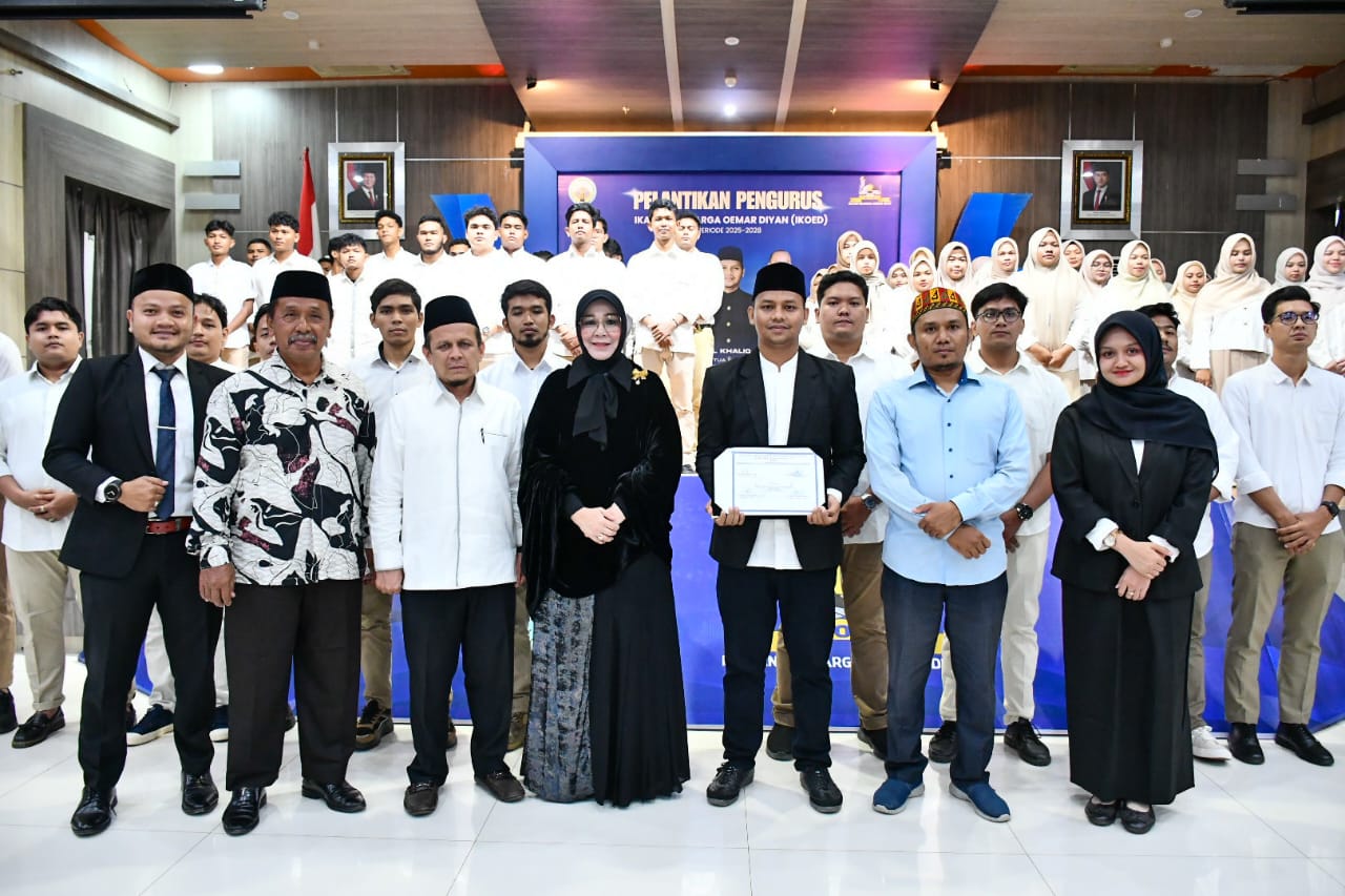 Illiza Lantik Pengurus Ikatan Keluarga Oemar Diyan 2025-2028