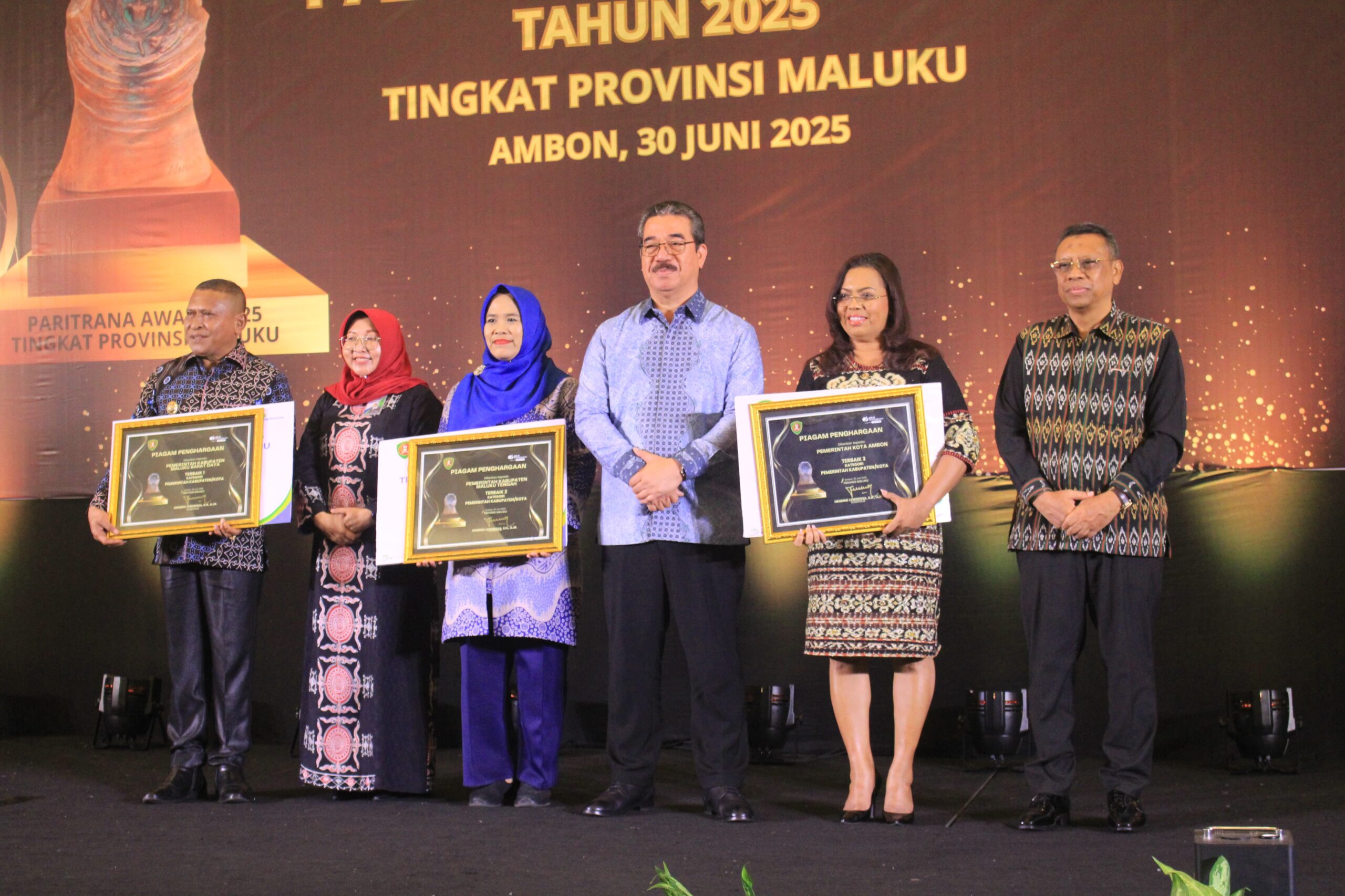 GUBERNUR MALUKU BUKA ANUGERAH PARITRANA AWARD 2025