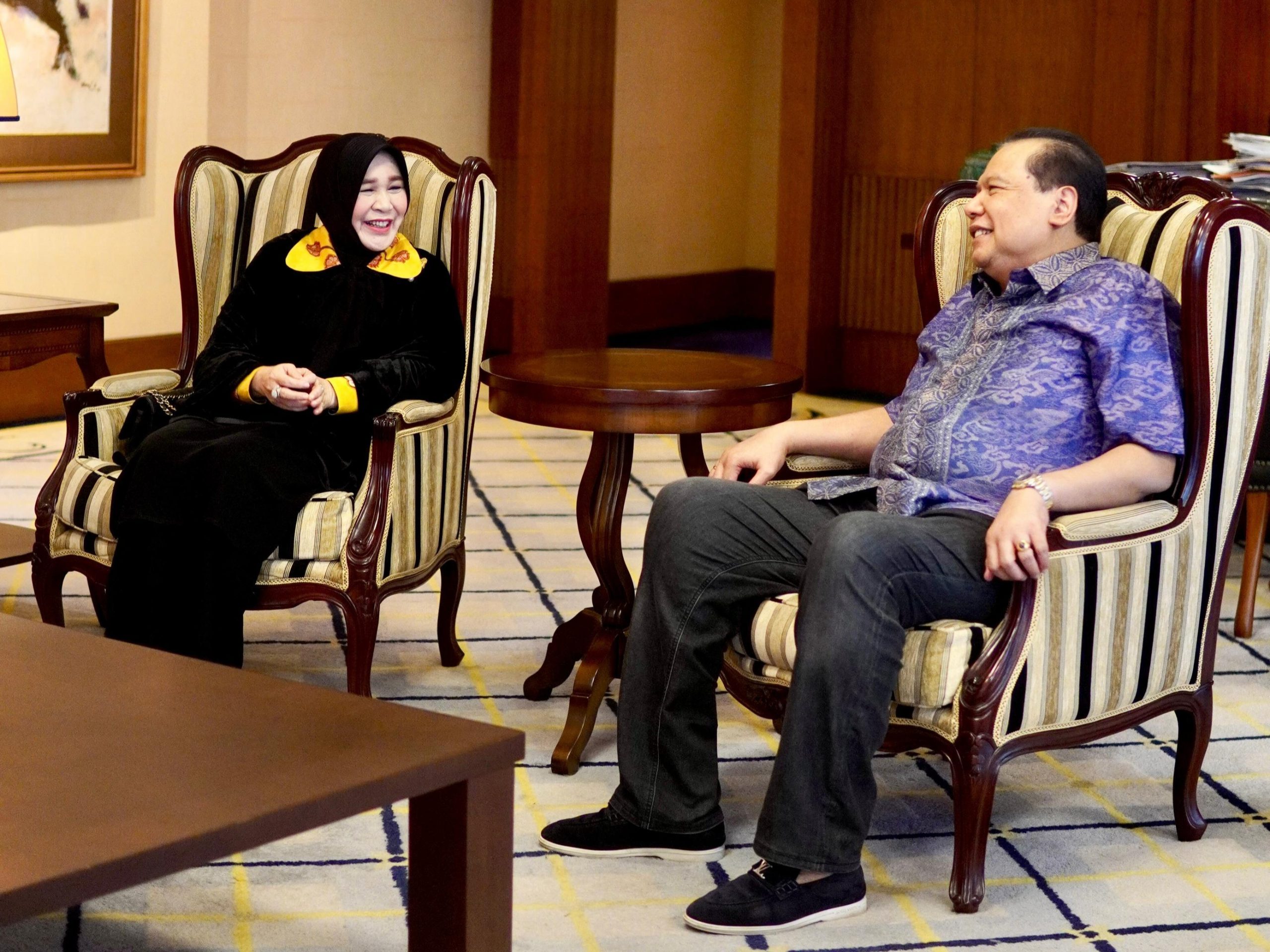 Illiza Temui Chairul Tanjung: Ada Apa?