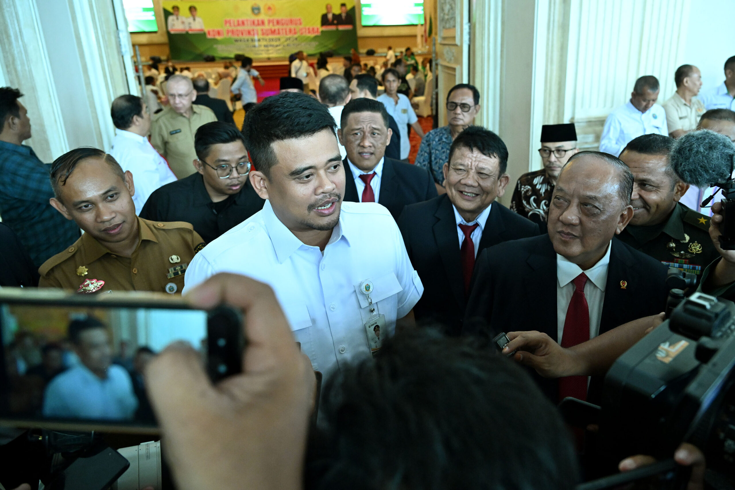 Pelantikan Pengurus KONI Sumut, Bobby Nasution : Perbanyak Event, Jangan Dibatasi