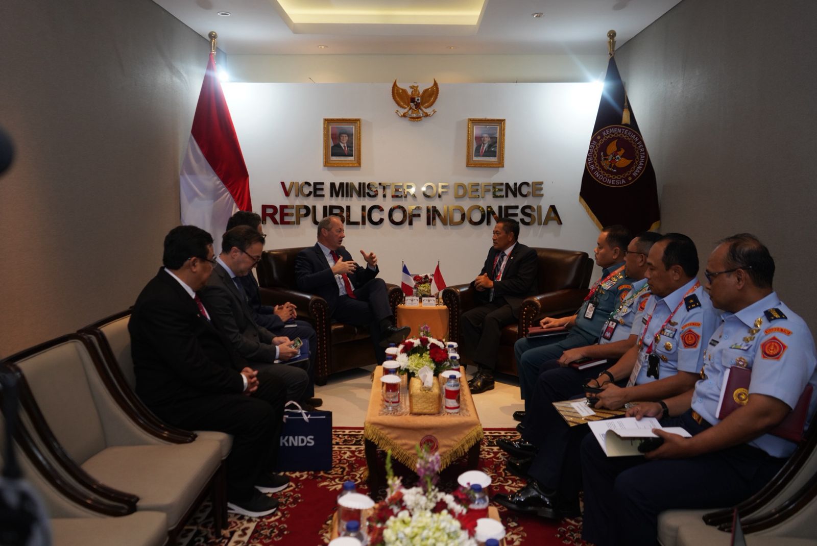 Perkuat Diplomasi Pertahanan, Wamenhan RI Terima Kunjungan Delegasi dari Prancis, Turki, dan Zimbabwe