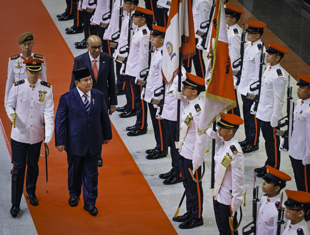Presiden Prabowo Disambut Upacara Kenegaraan di Parliament House Singapura