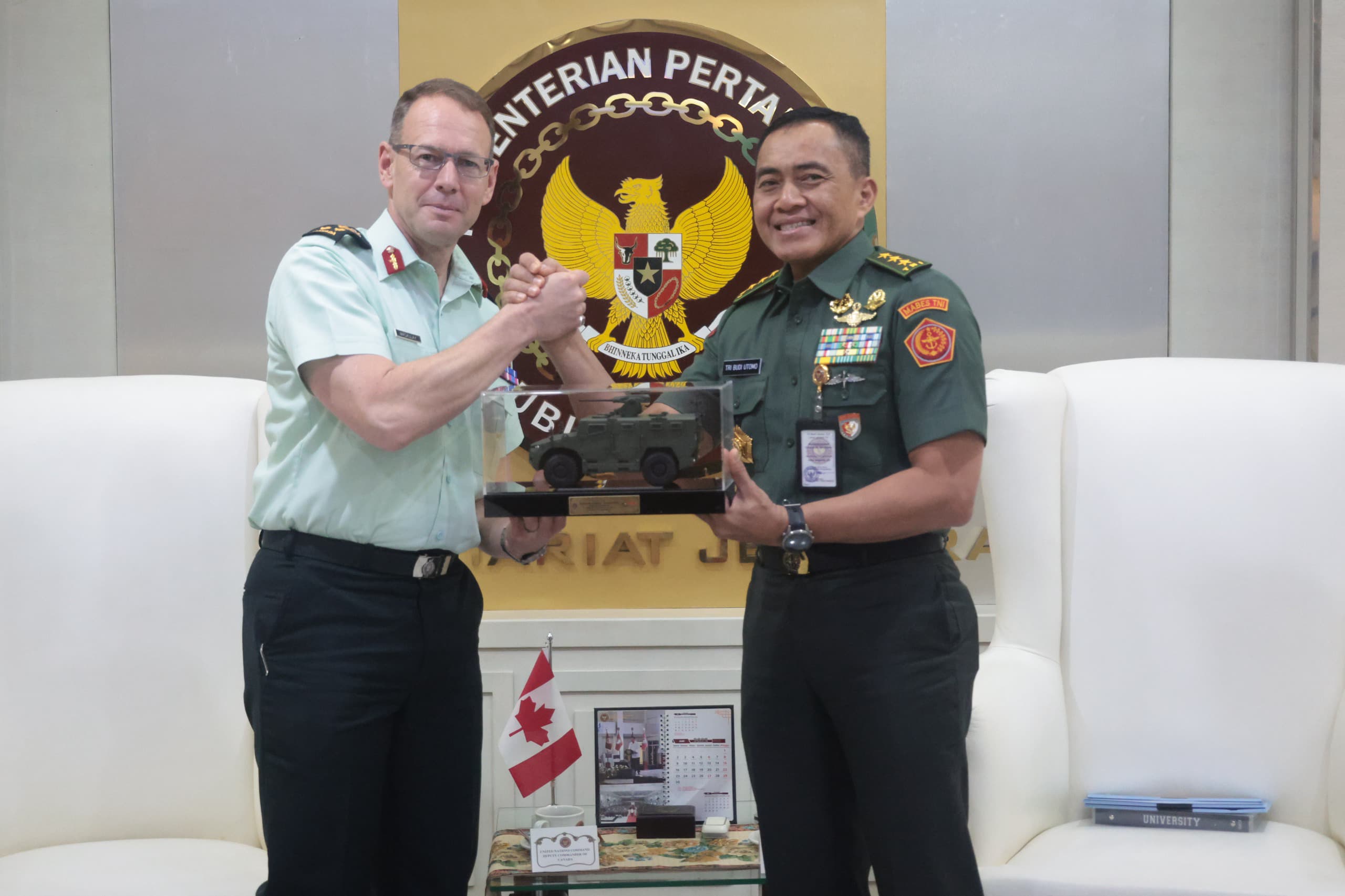 Sekjen Kemhan Terima Dua Delegasi Asing, Perkuat Komitmen Kerja Sama Pertahanan Bilateral dan Regional