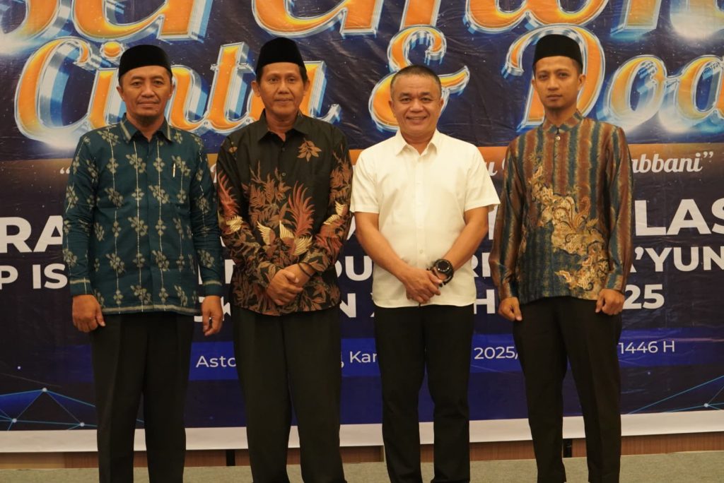 Seremoni Cinta dan Doa Kelas IX SMP Islam Terpadu Qurrota A’yun Palu Angkatan X Tahun 2025