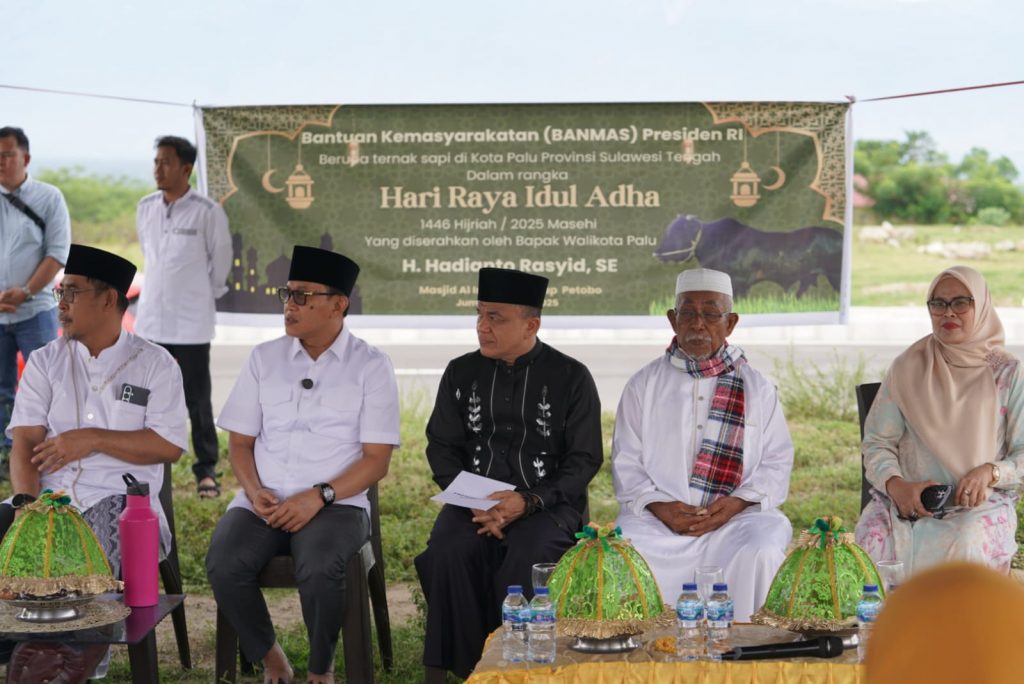 Wali Kota Terima Secara Simbolis Bantuan Sapi Kurban dari Presiden Prabowo