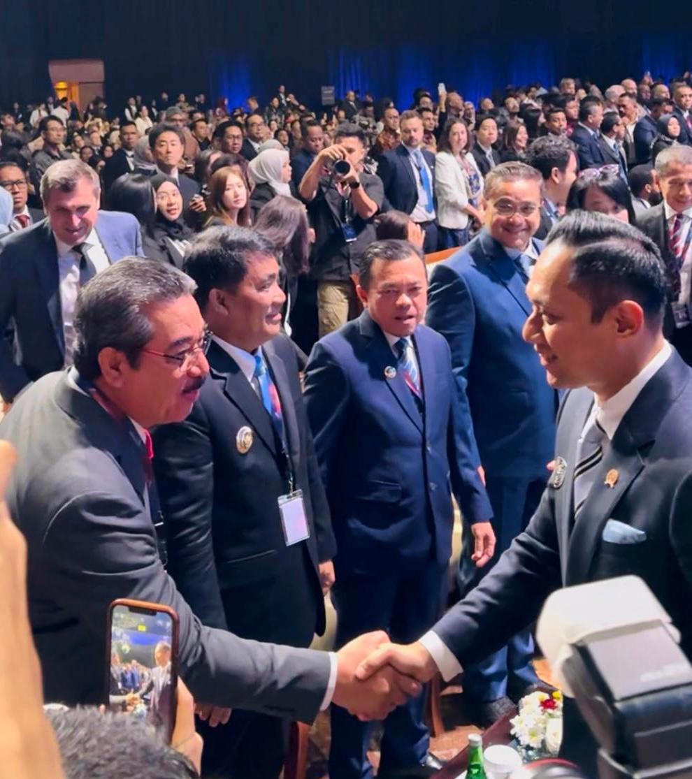 GUBERNUR MALUKU HADIRI PEMBUKAAN ICI 2025