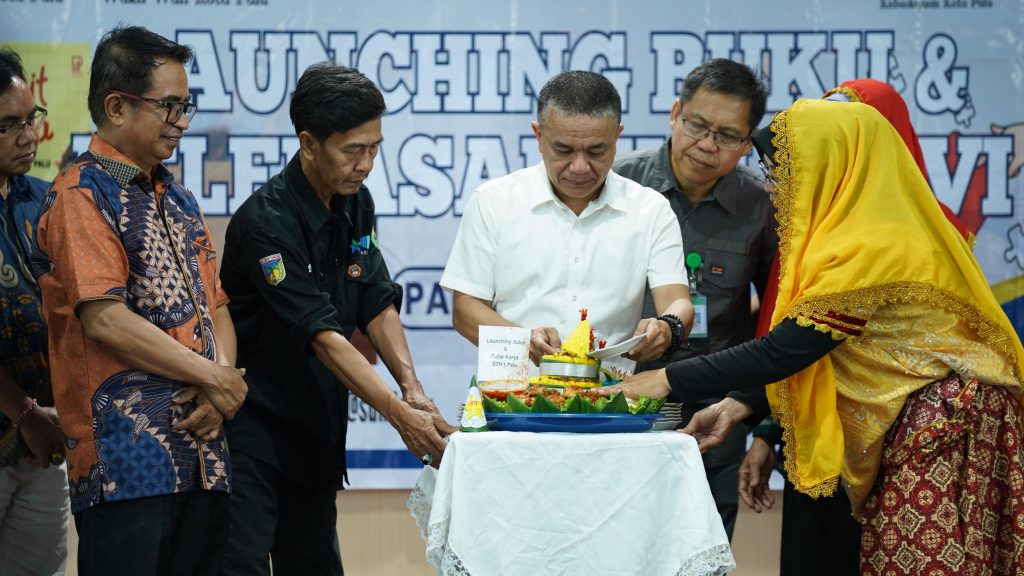 Wali Kota Hadianto Hadiri Gelar Karya Launching Buku dan Pelepasan Kelas VI SDN 5 Palu