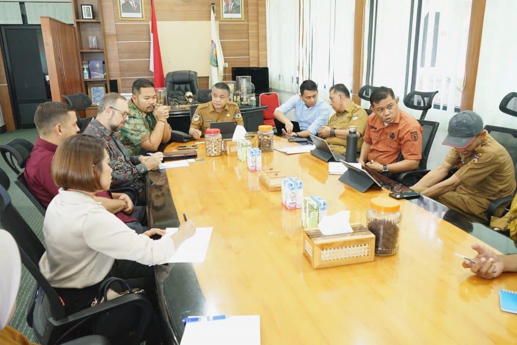 Wali Kota Palu Terima Delegasi Cekoslovakia, Bahas Kerja Sama Pengelolaan Limbah dan Teknologi Ramah Lingkungan