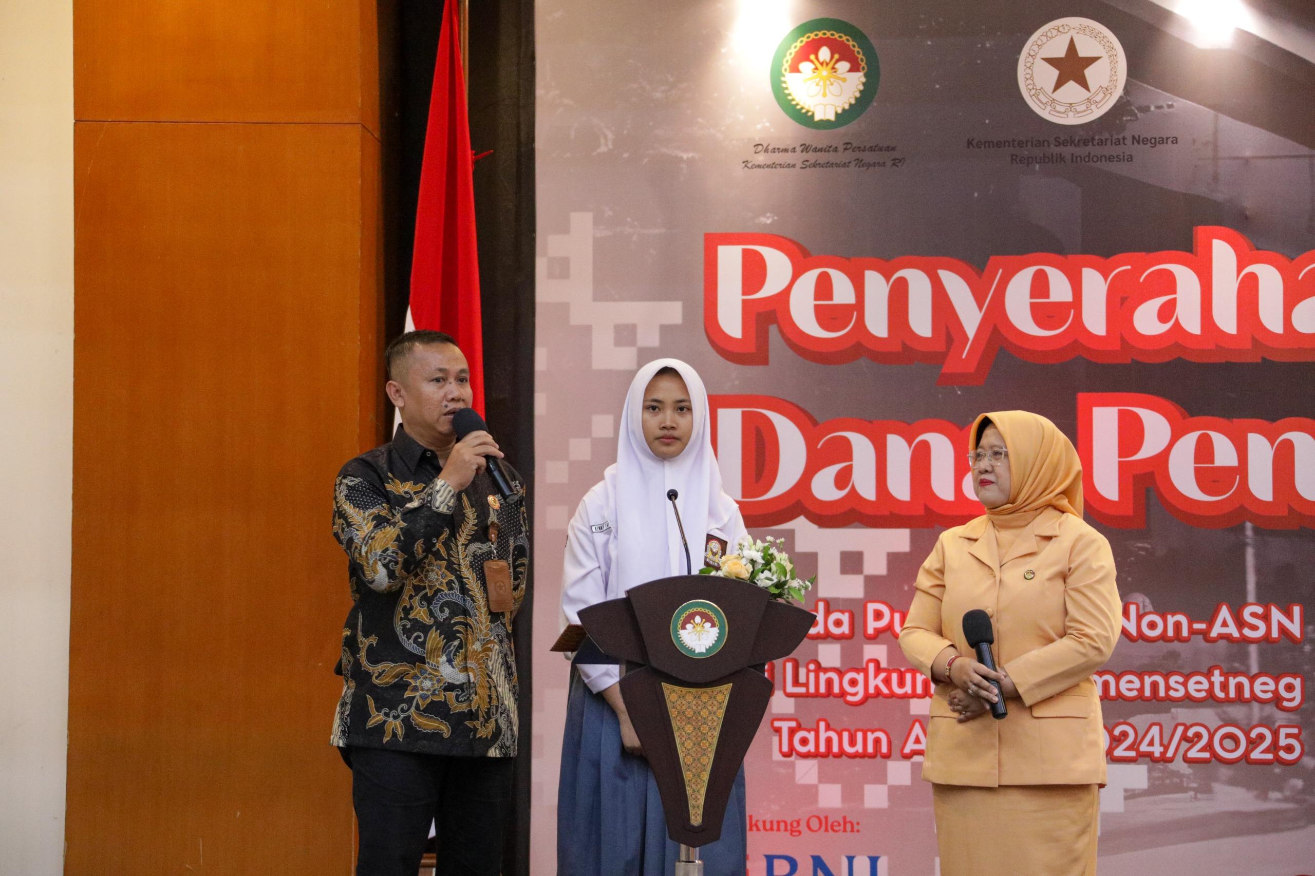 Dukung Pendidikan Berkualitas, DWP Kemensetneg Salurkan Bantuan Pendidikan | Sekretariat Negara