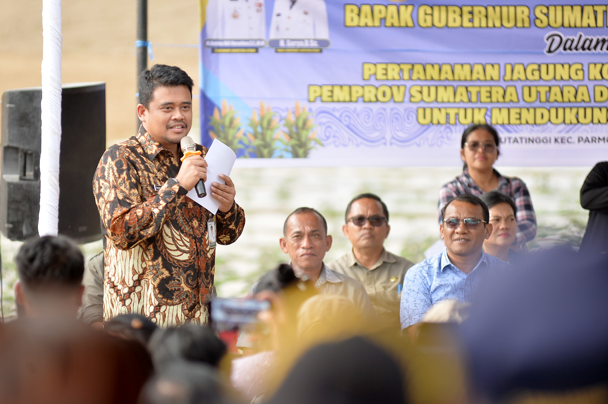 Dengarkan Keluhan Petani Taput, Gubernur Bobby Nasution Beri Solusi dan Respons Cepat