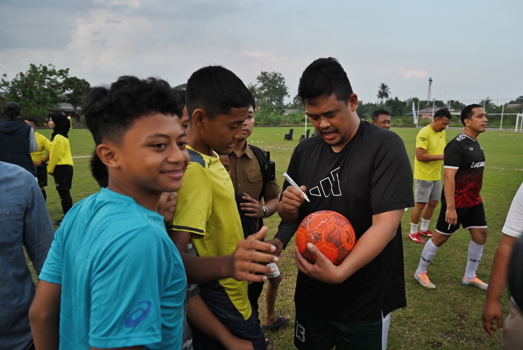 Laga Persahabatan Tim Pemprov Sumut dan Tim Lantamal I Belawan Berakhir Imbang 2-2