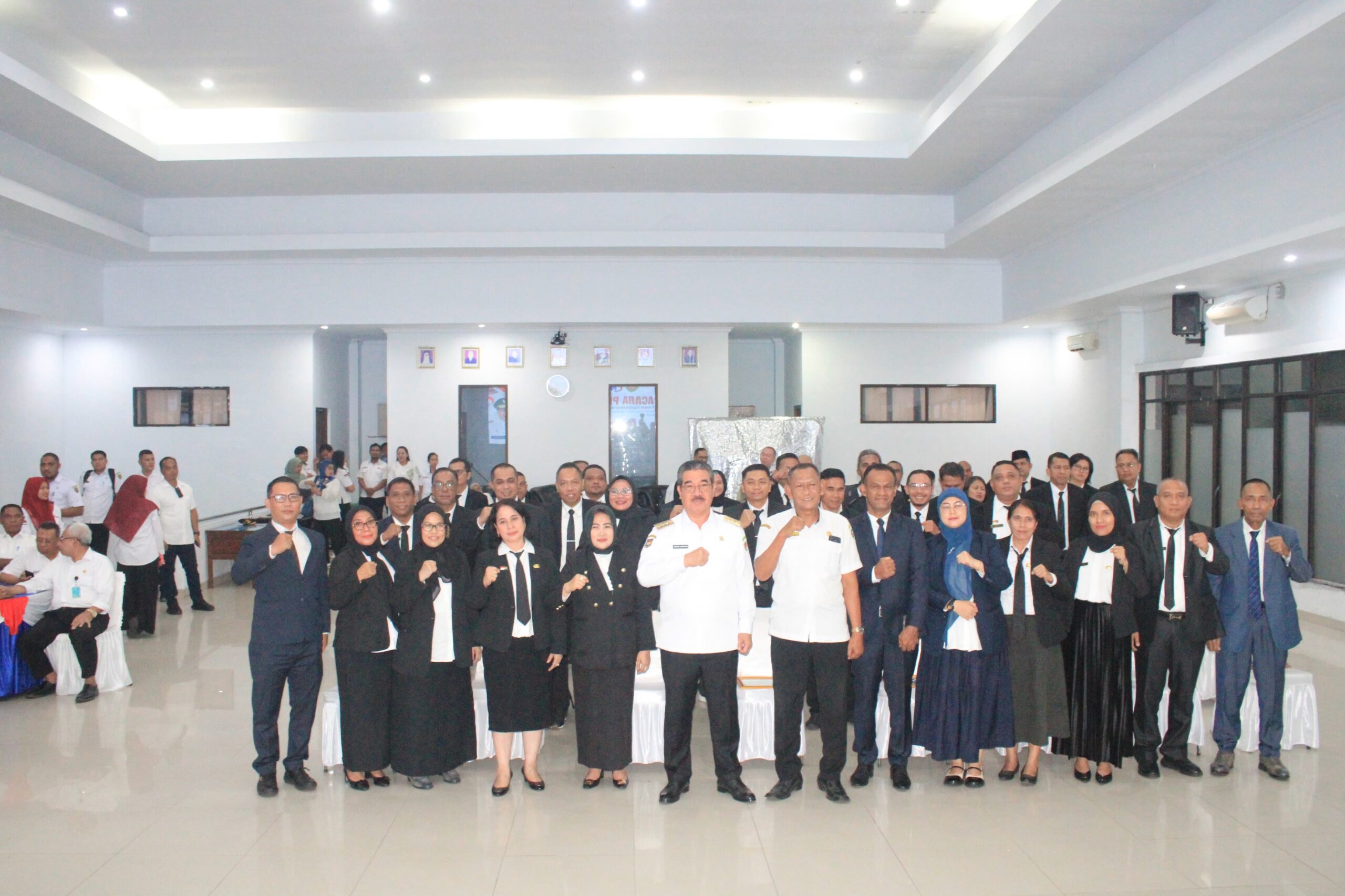 TUTUP PKA ANGKATAN XIII, GUBERNUR : HASIL DARI PELATIHAN HARUS DIAKTUALISASIKAN SECARA NYATA