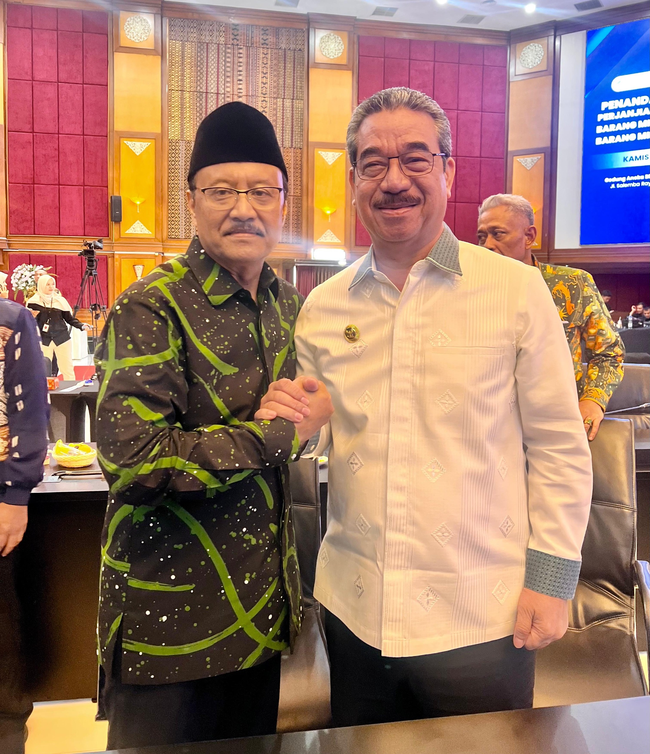 GUBERNUR MALUKU HADIRI PENANDATANGANAN PERJANJIAN PINJAM PAKAI BMD UNTUK PENYELENGGARAAN SEKOLAH RAKYAT