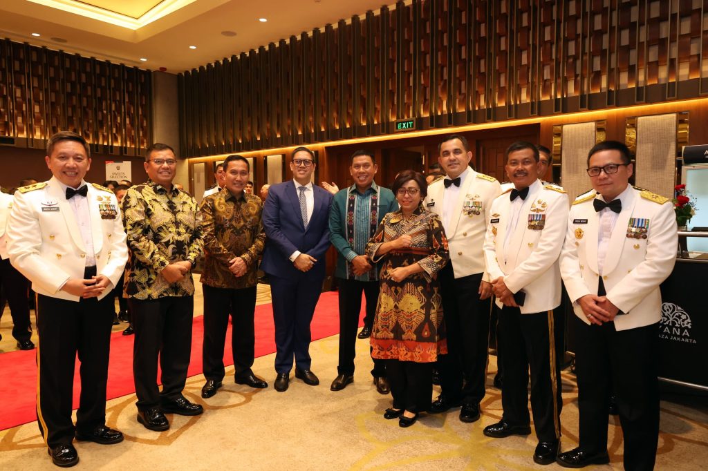 Irjen Mewakili Menhan Hadiri Peringatan Hari Angkatan Bersenjata Singapura Ke-60