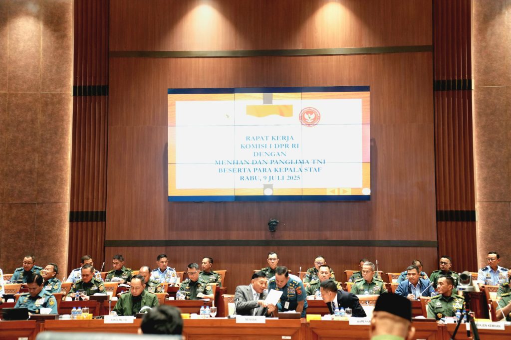 Menhan Paparkan Anggaran 2026 Saat Raker dengan Komisi I DPR RI