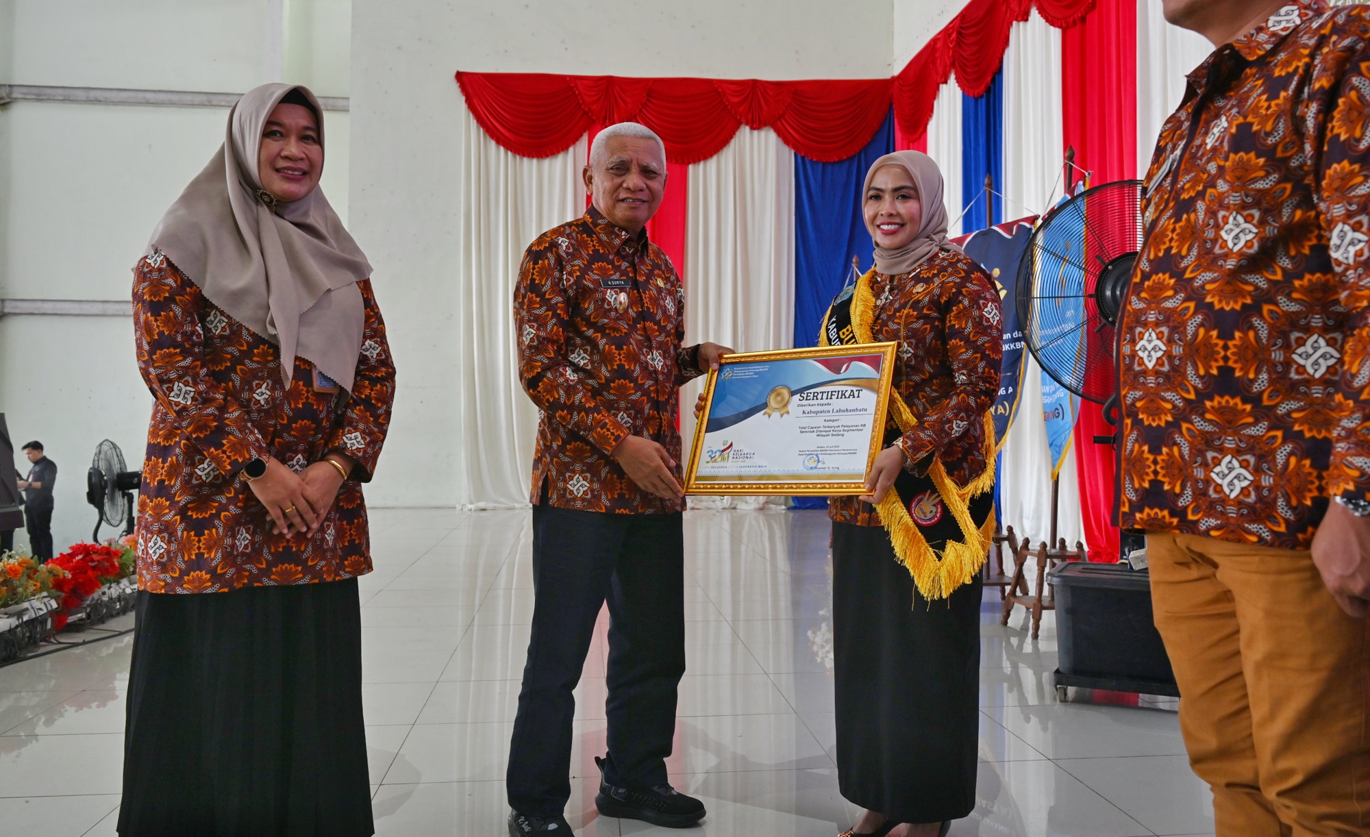 Puncak Harganas Ke-32 Tingkat Sumut, Pemprov Sumut Berkomitmen Membangun Keluarga Tangguh dan Sejahtera