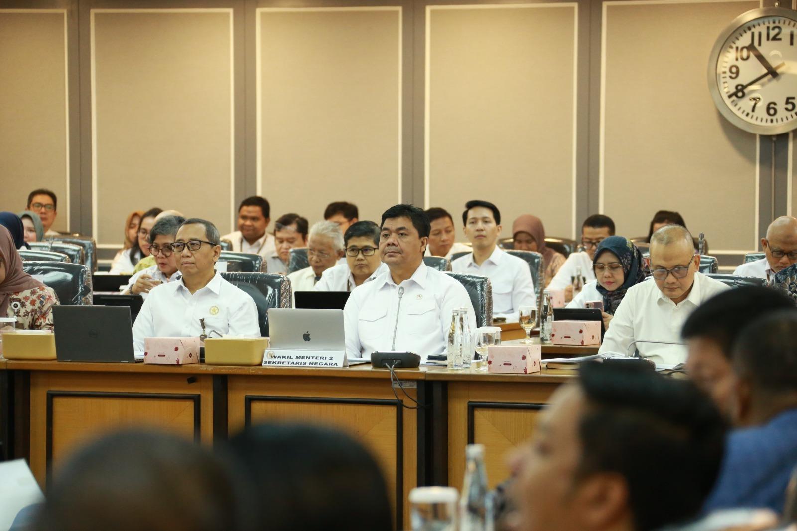 Wamensesneg Paparkan Laporan Keuangan APBN 2024 dalam Raker Bersama Komisi XIII DPR RI | Sekretariat Negara